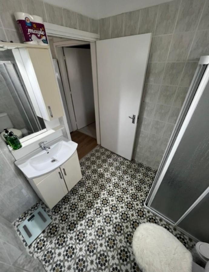 Girne Center 3 Rooms 150 M To Beach Buitenkant foto